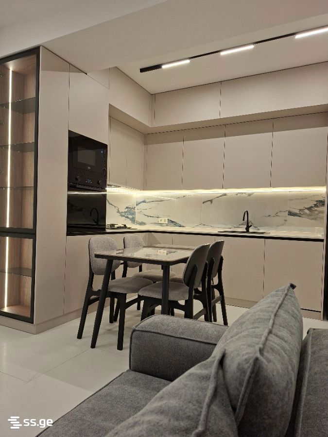 navtlugi st. 10 - 3 rooms