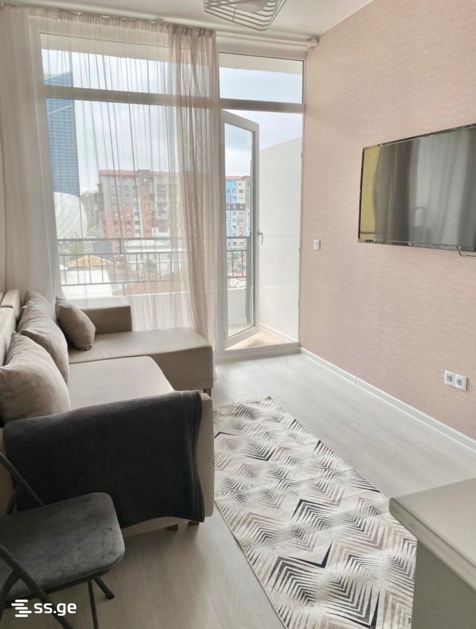 10 - 1 rooms