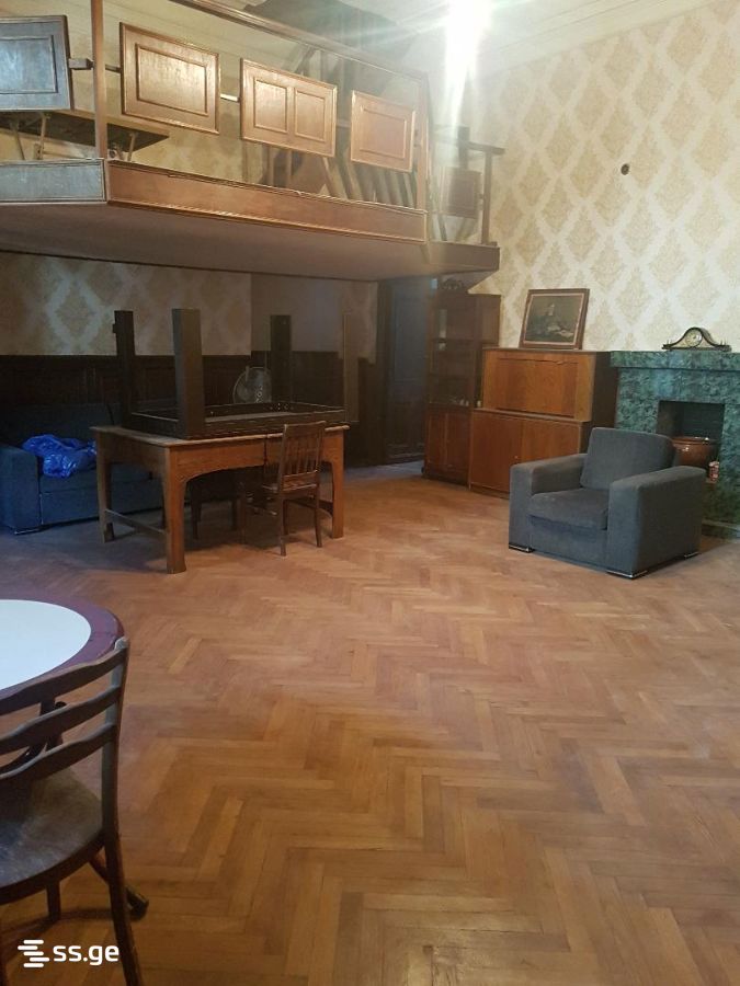 lermontov st. 14 - 5 rooms