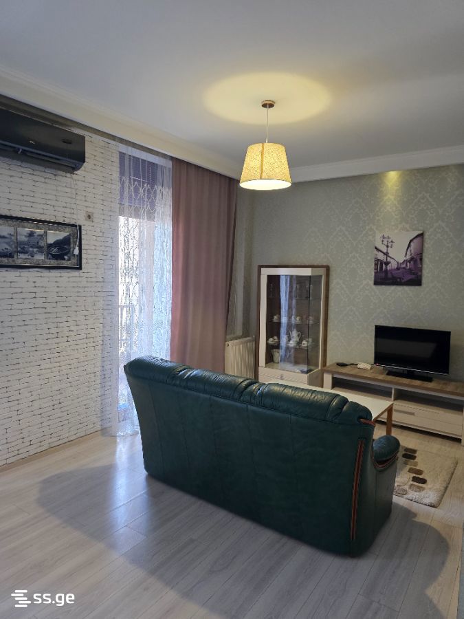 Bochorishvili st. 8 - 2 rooms