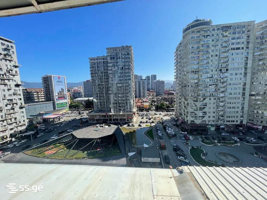 Khimshiashvili st. 4 - 3 rooms