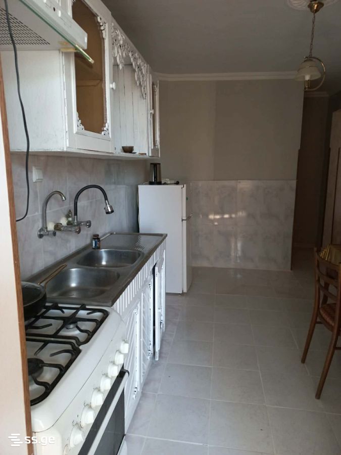11 - 2 rooms