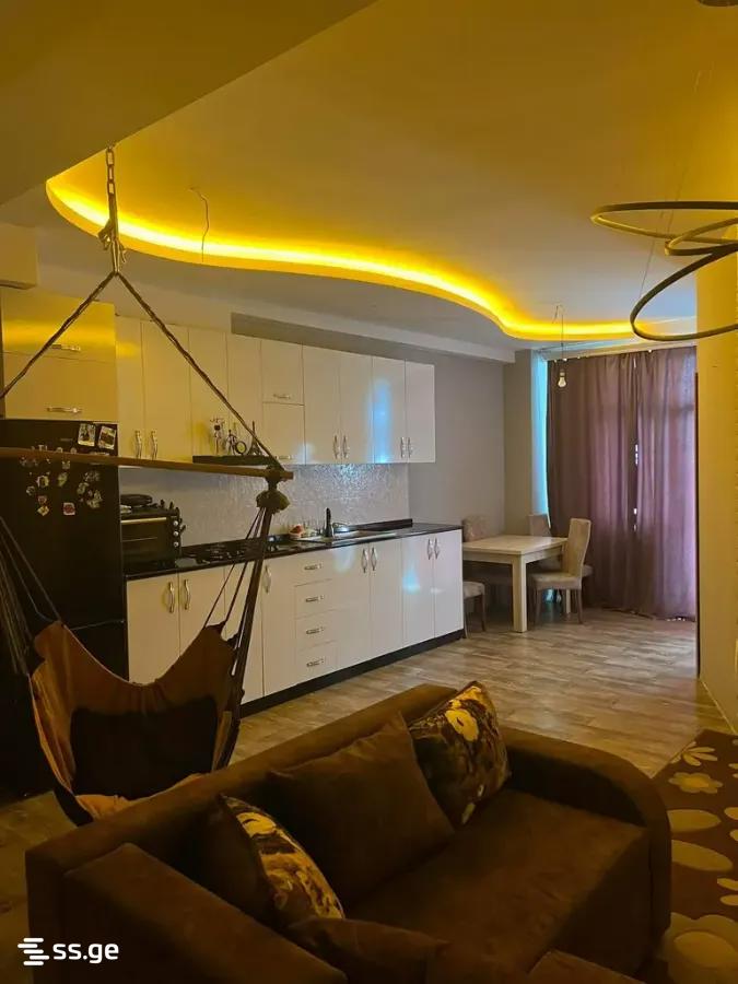 mshvelidze st. 2 - 3 rooms