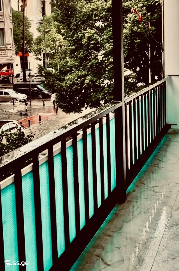 Vazha-Pshavela st. 4 - 3 rooms