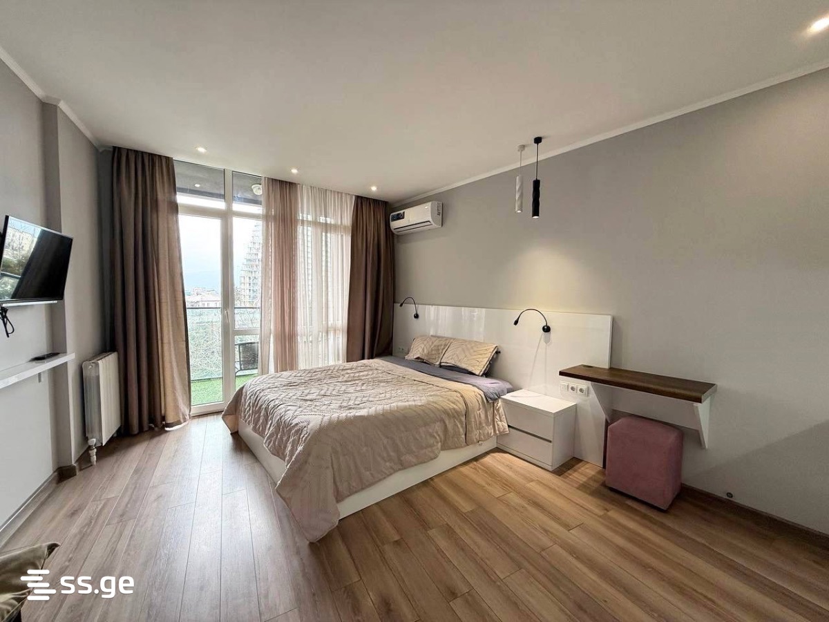 R. Nizharadze st. 17 - 1 rooms