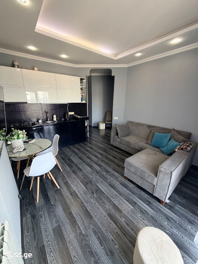 chkondideli st. 66 - 2 rooms