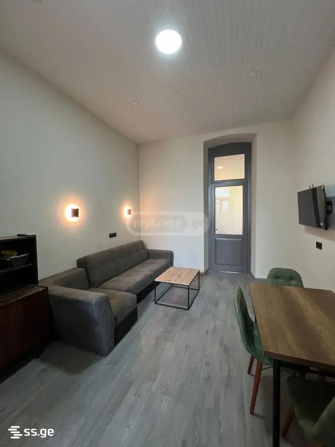 cinamdzgrishvili st. 104 - 2 rooms
