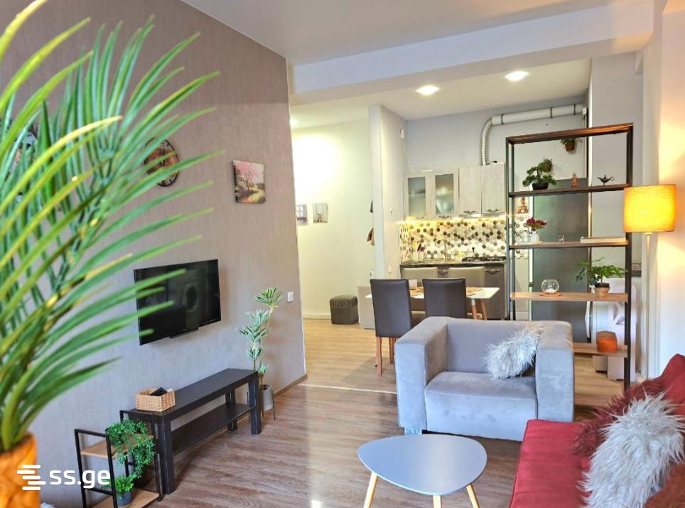 P. Datuashvili st. 3 - 2 rooms