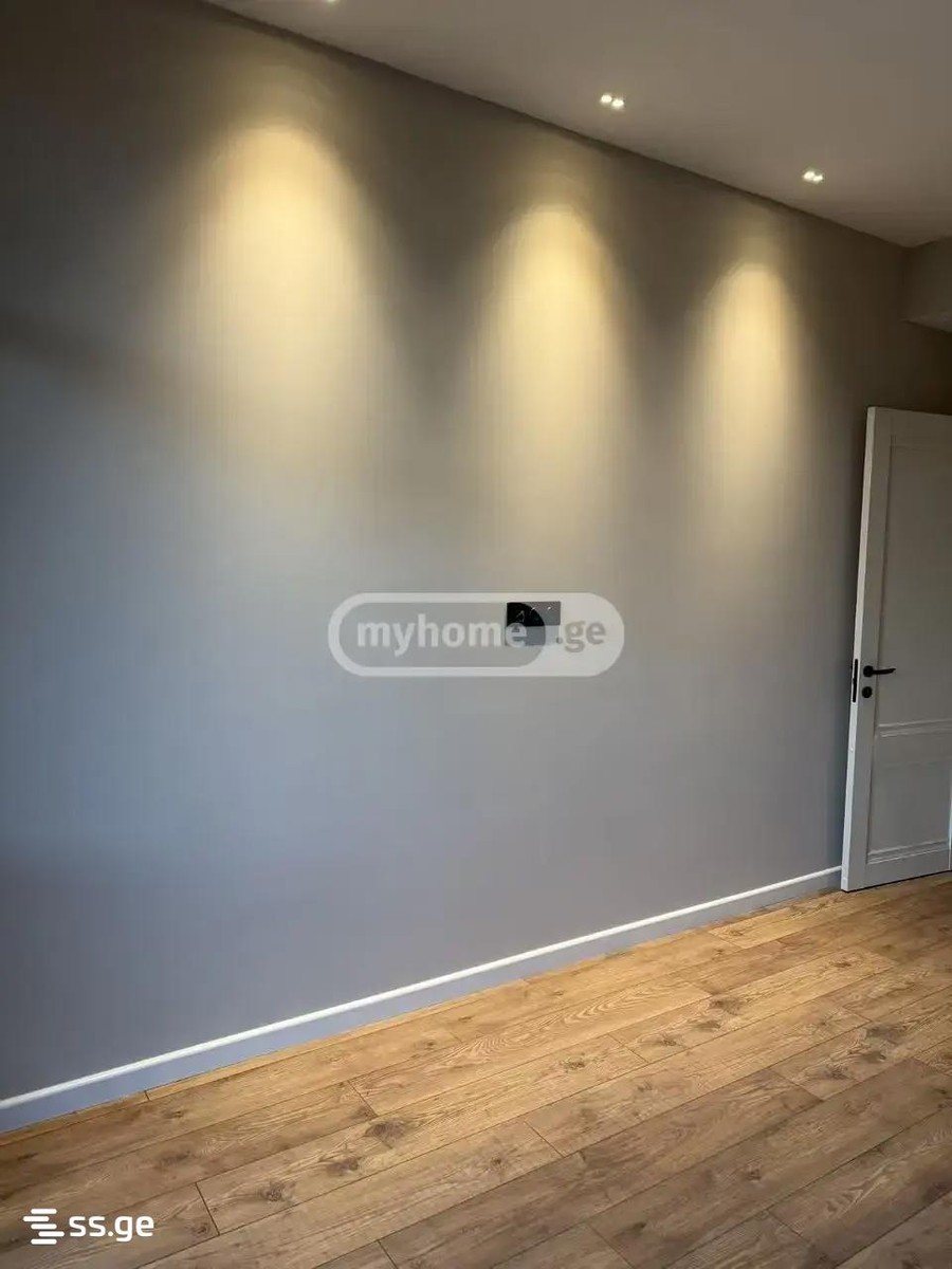 Bob walsh st. - 2 rooms