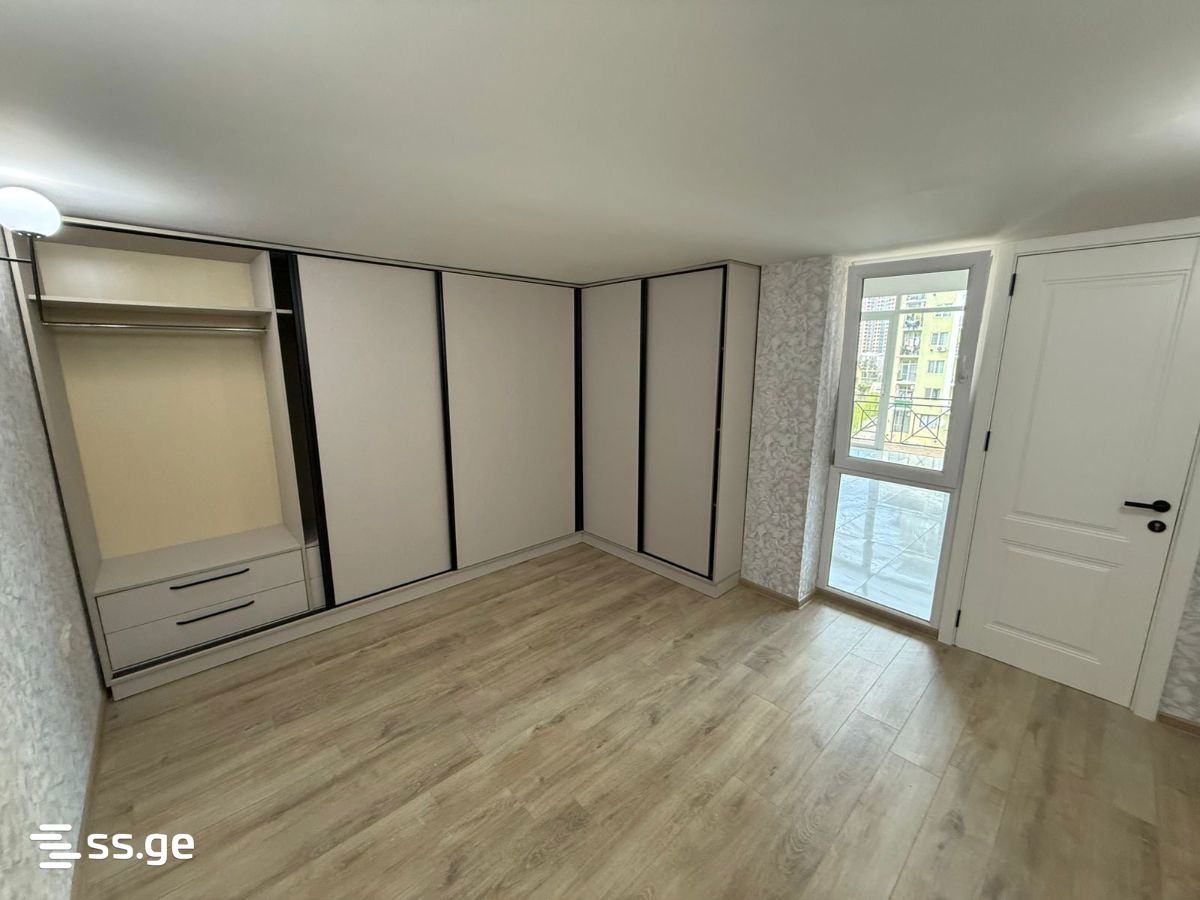 56 - 4 rooms