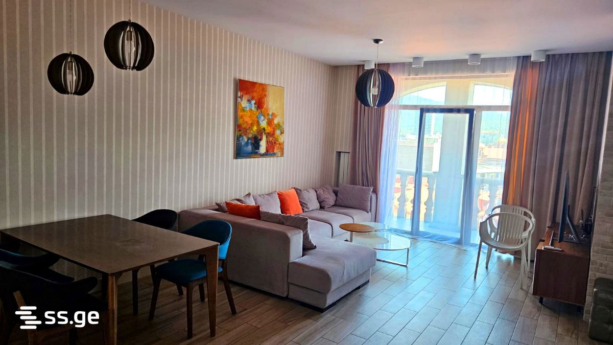 12 - 4 rooms