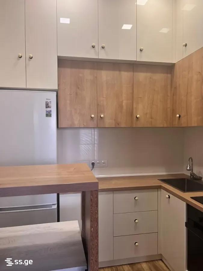 V. Topuridze st. - 3 rooms