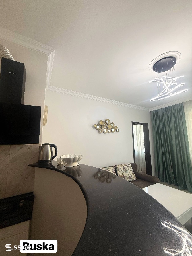 4 - 2 rooms