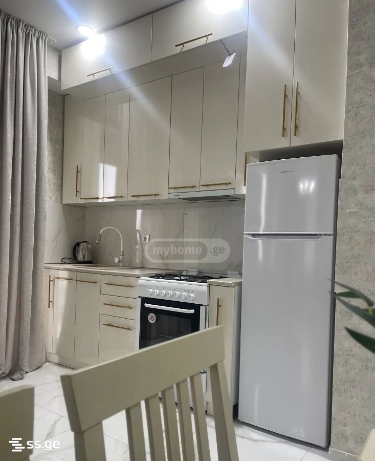 Khvedelidze st. 8 - 2 rooms