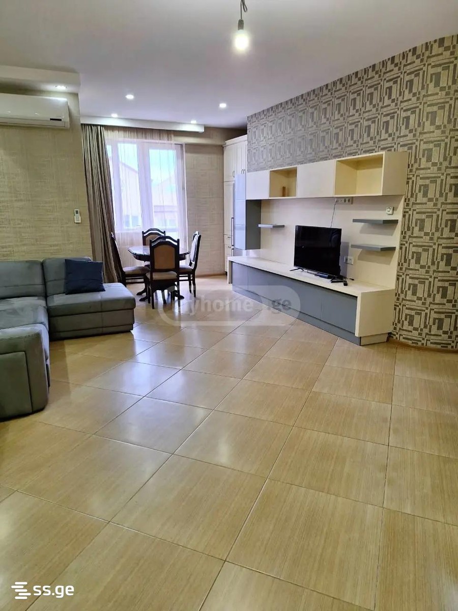 Mirian Mephe st. 5 - 3 rooms