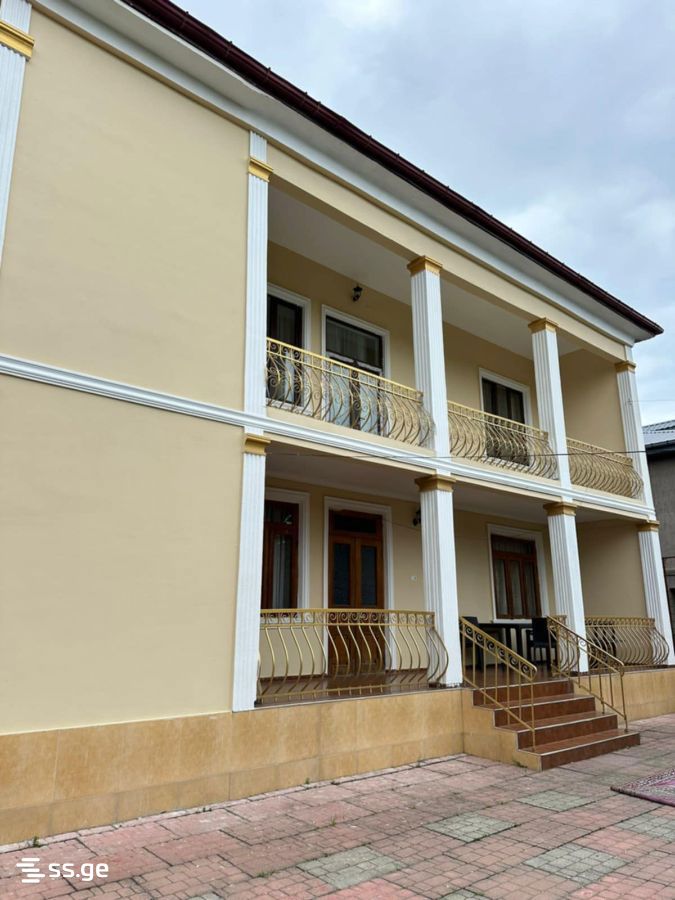 21 - 3 rooms