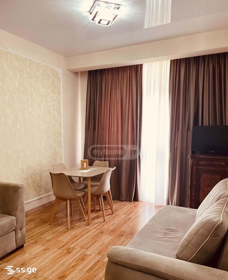 nucubidze II plato 8 - 2 rooms