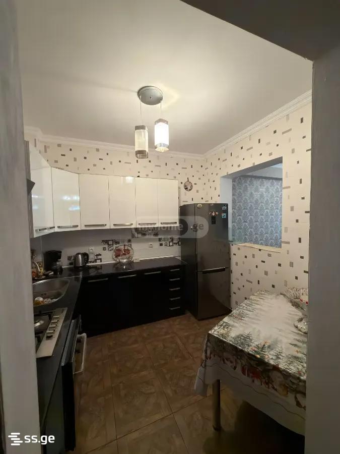 Marshal Archil Gelovani Ave. 8 - 3 rooms