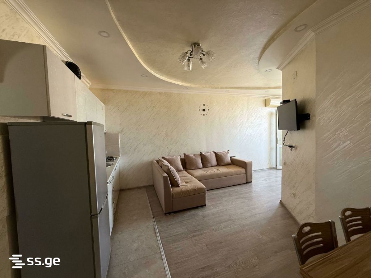 8 - 2 rooms