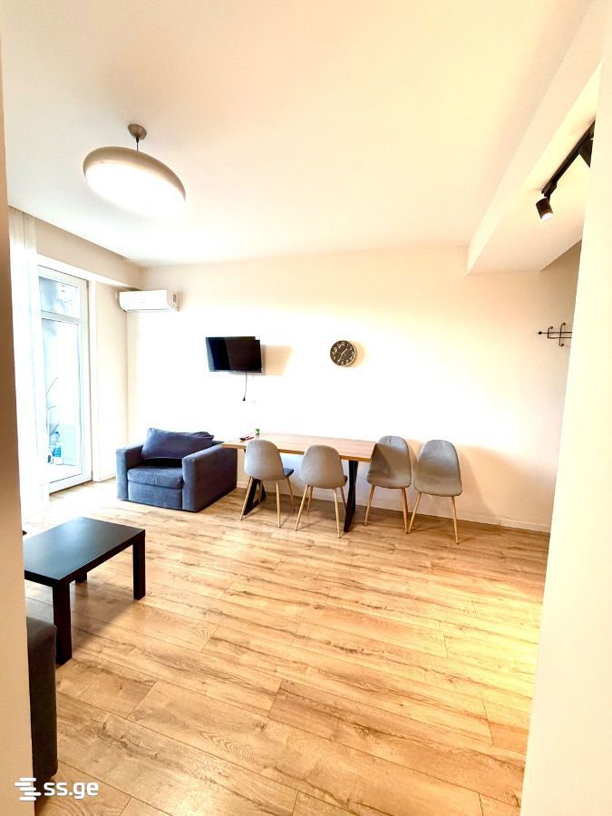 navtlugi st. - 3 rooms
