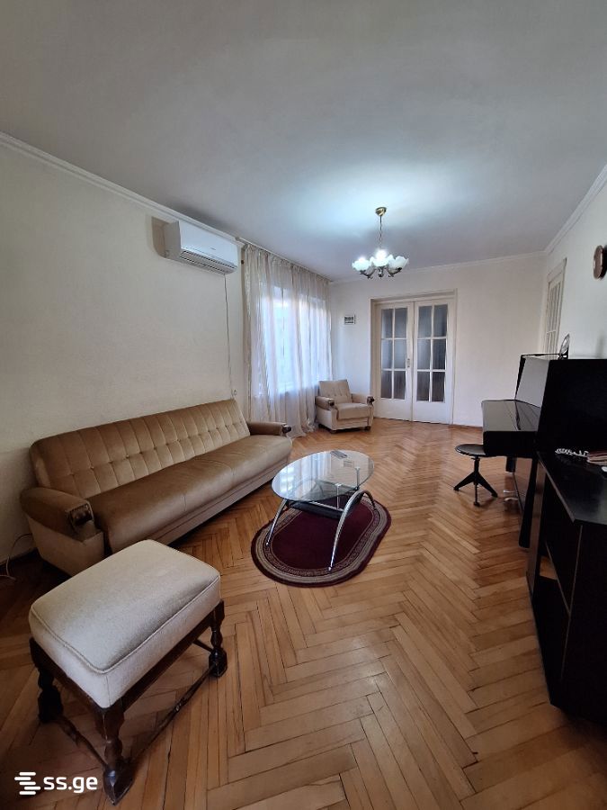 zakariadze st. - 3 rooms