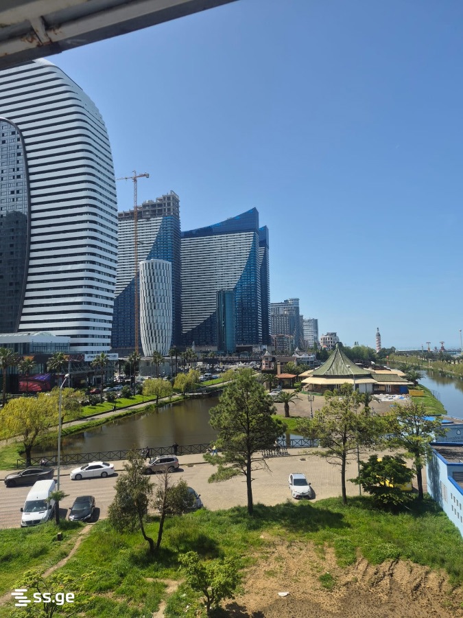 Sherif Khimshiashvili Ave 4 - 3 rooms