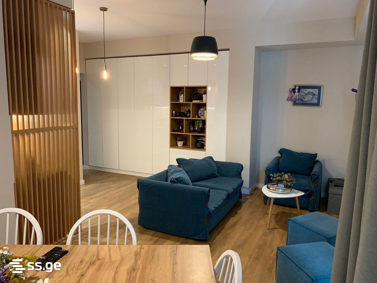 Politkovskaya St (jikia st.) 12ა - 4 rooms