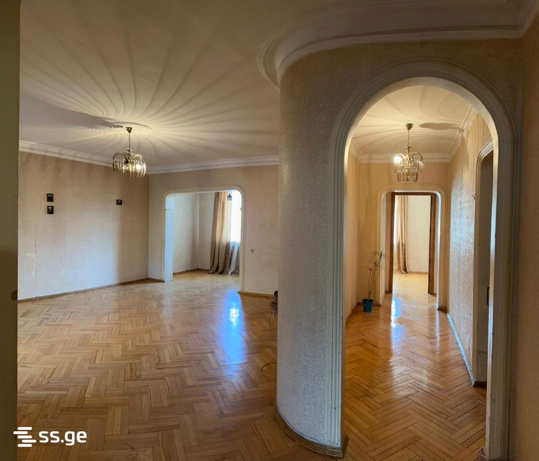 Avto Varazi st. 7 - 3 rooms