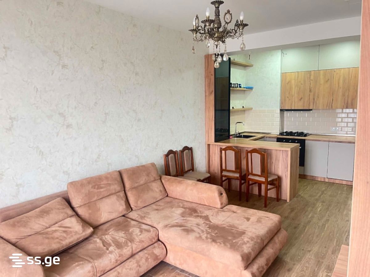V. Topuridze st. - 3 rooms