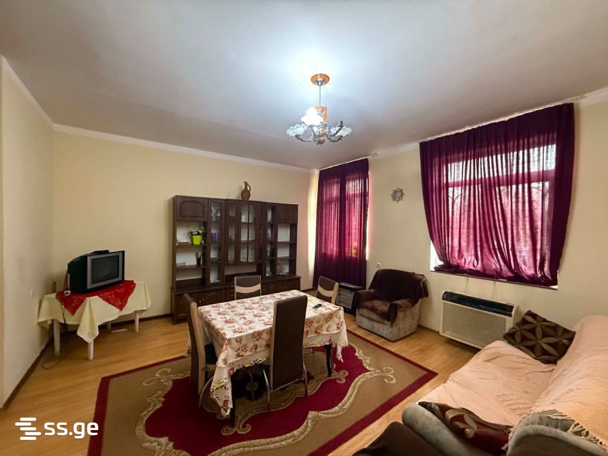 12th micro-district 35 - 3 rooms