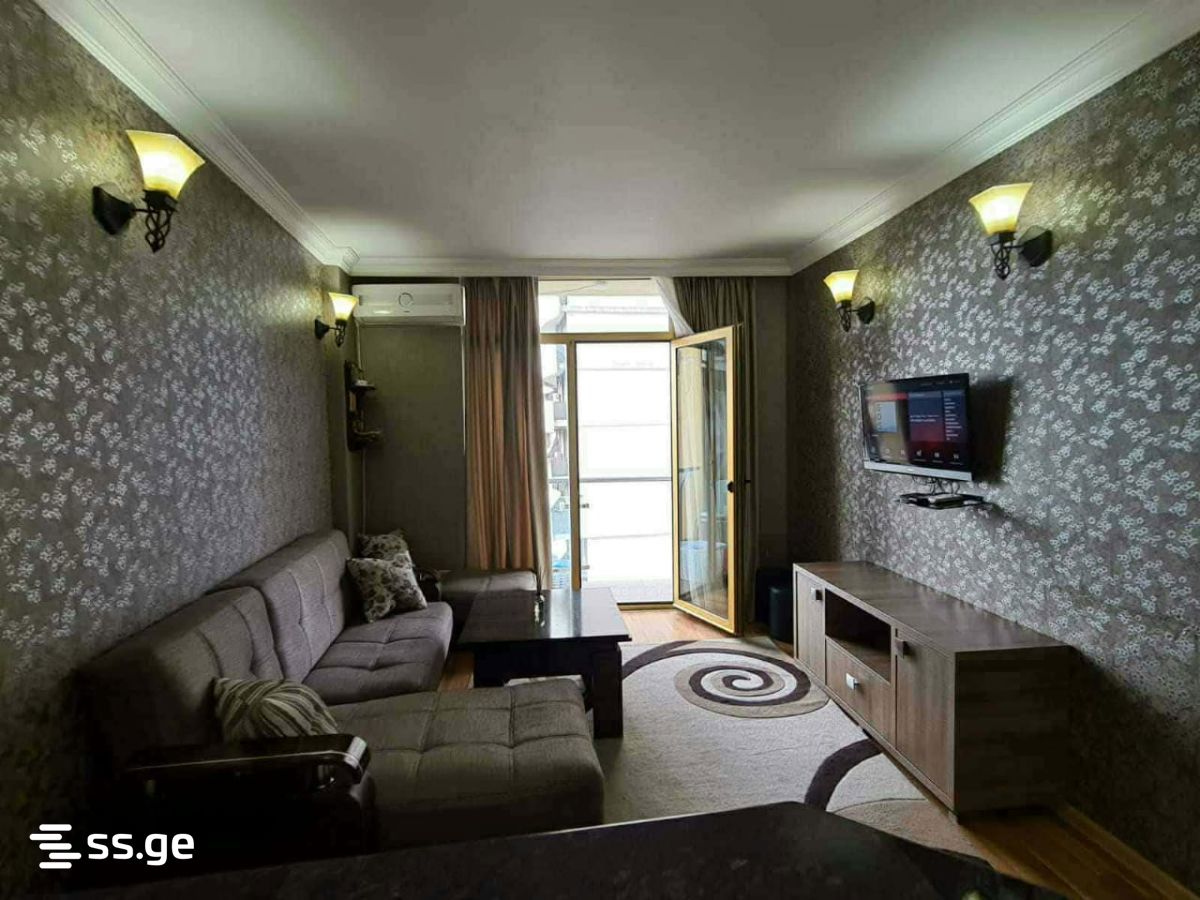 4 - 2 rooms