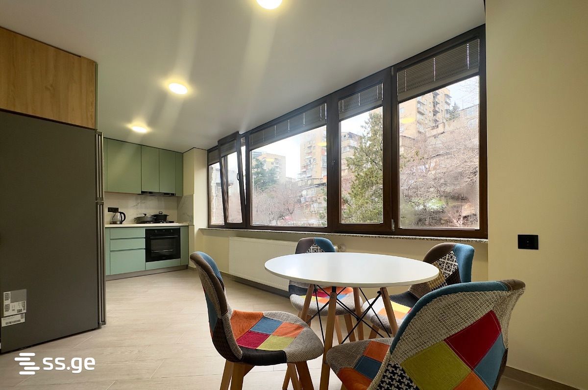 s. cincadze st 77 - 3 rooms