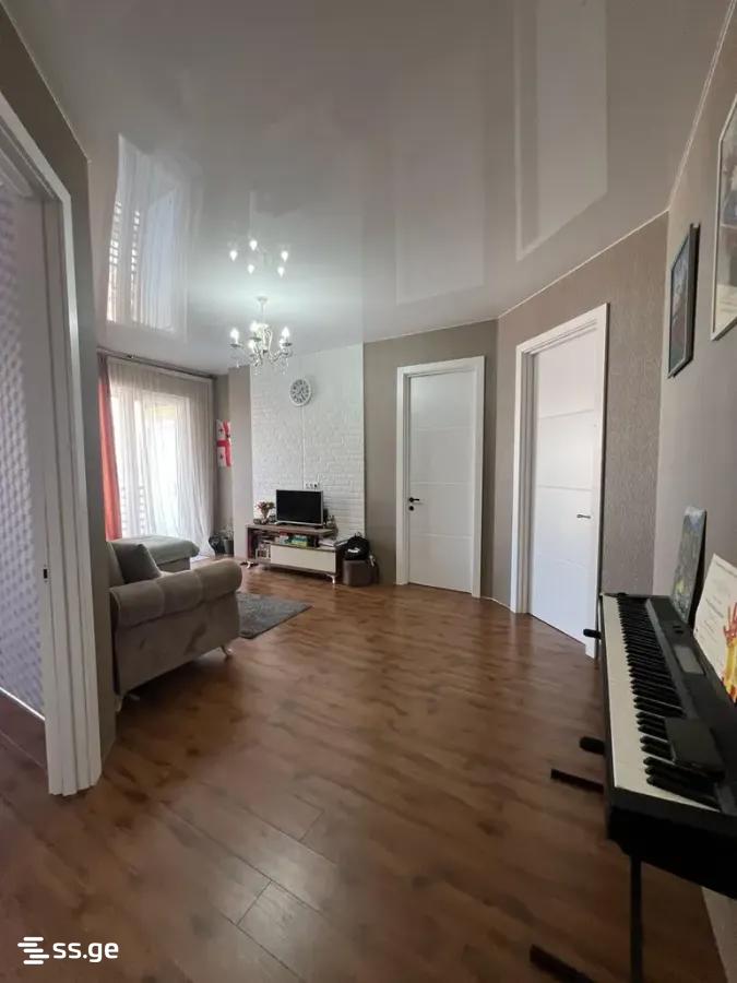 V. Topuridze st. - 3 rooms