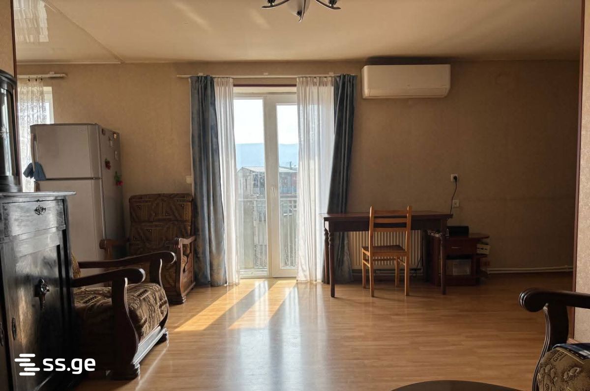 budapeshti st. 11 - 2 rooms