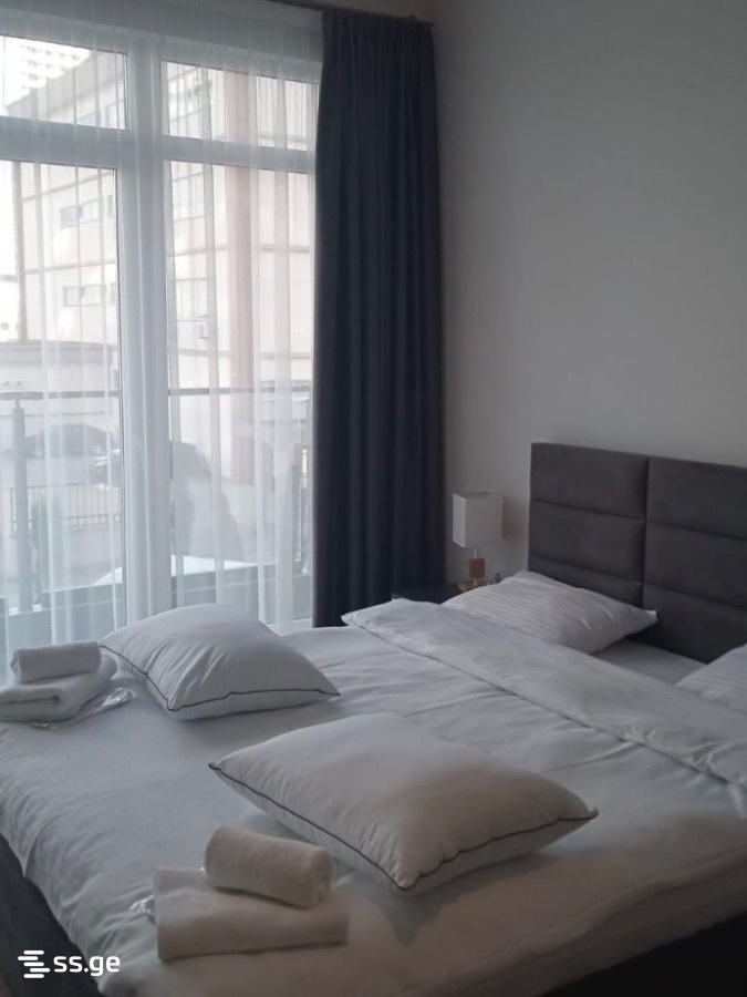 Lech and Maria Kaczynski street 5 - 1 rooms