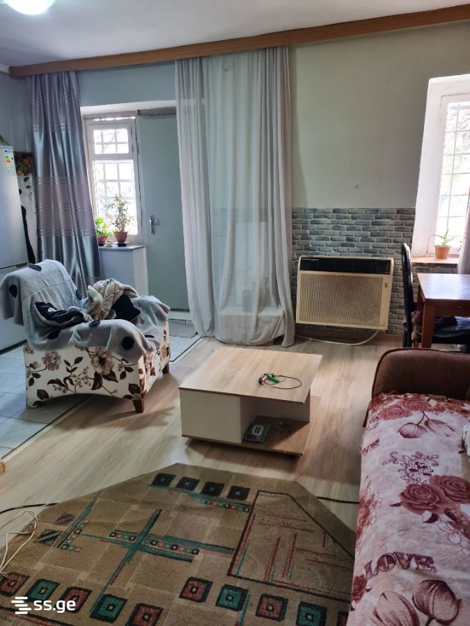 b. chichinadze st. 12 - 2 rooms