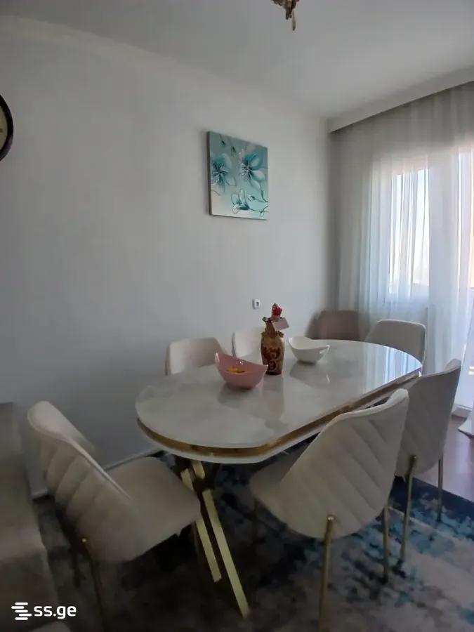 Bagrationi str. 7 - 3 rooms