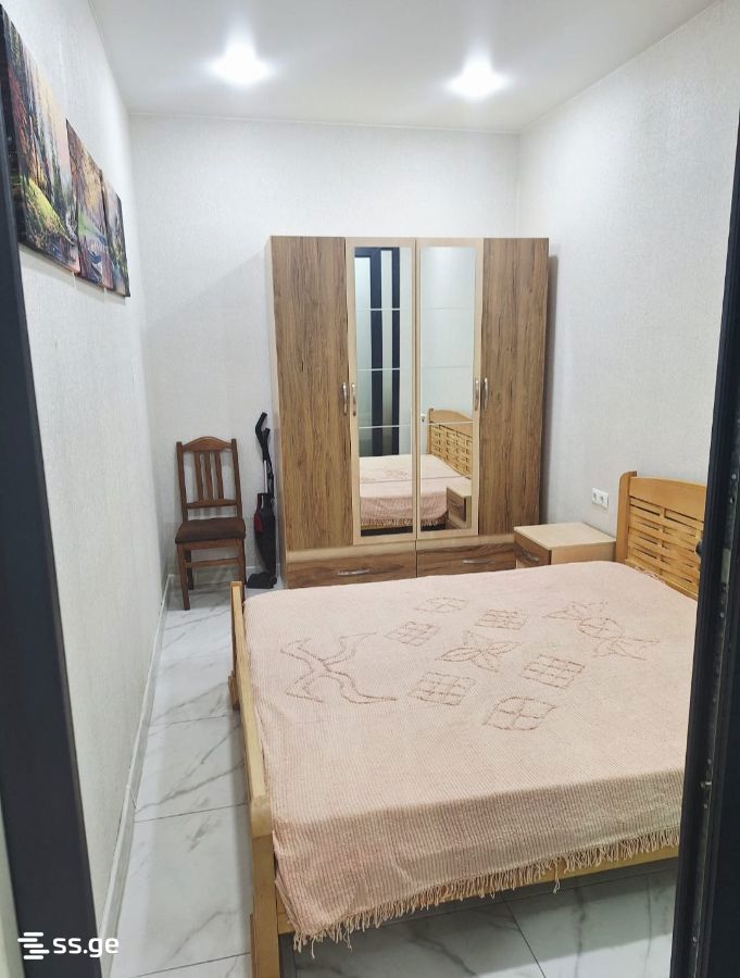 53 - 3 rooms