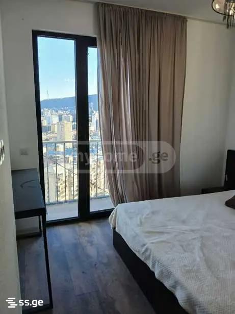 E. Amashukeli st. - 3 rooms