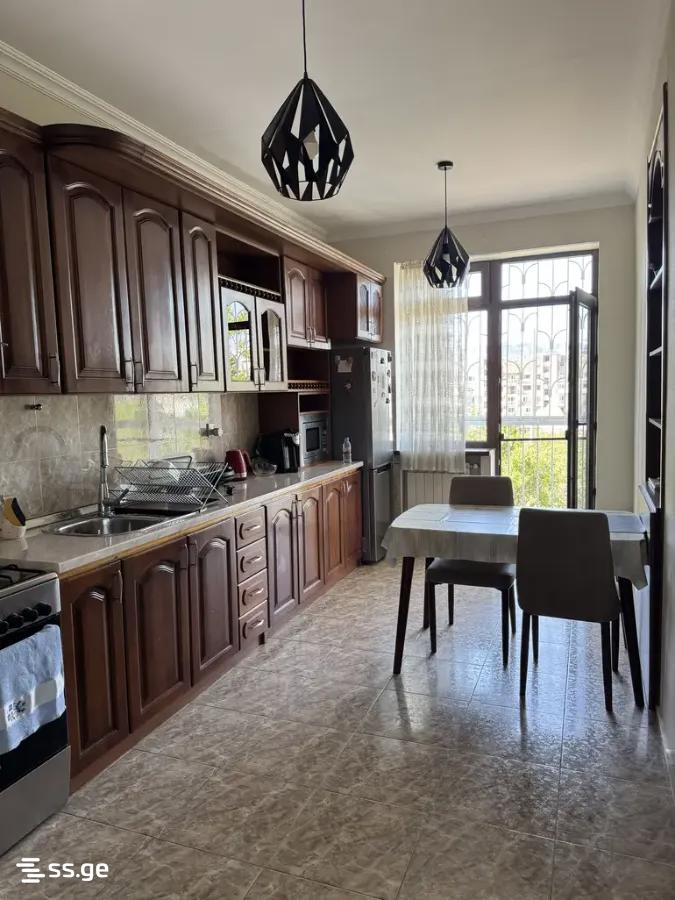 panaskerteli st. - 5 rooms