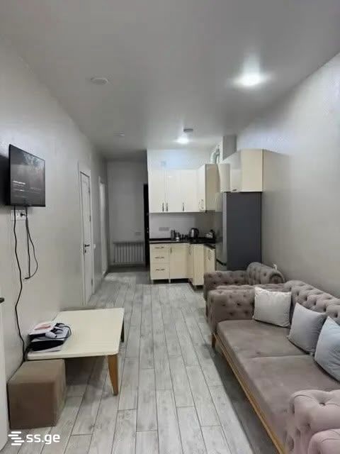 84 - 3 rooms