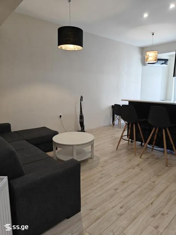 B.Kvernadze st. - 3 rooms