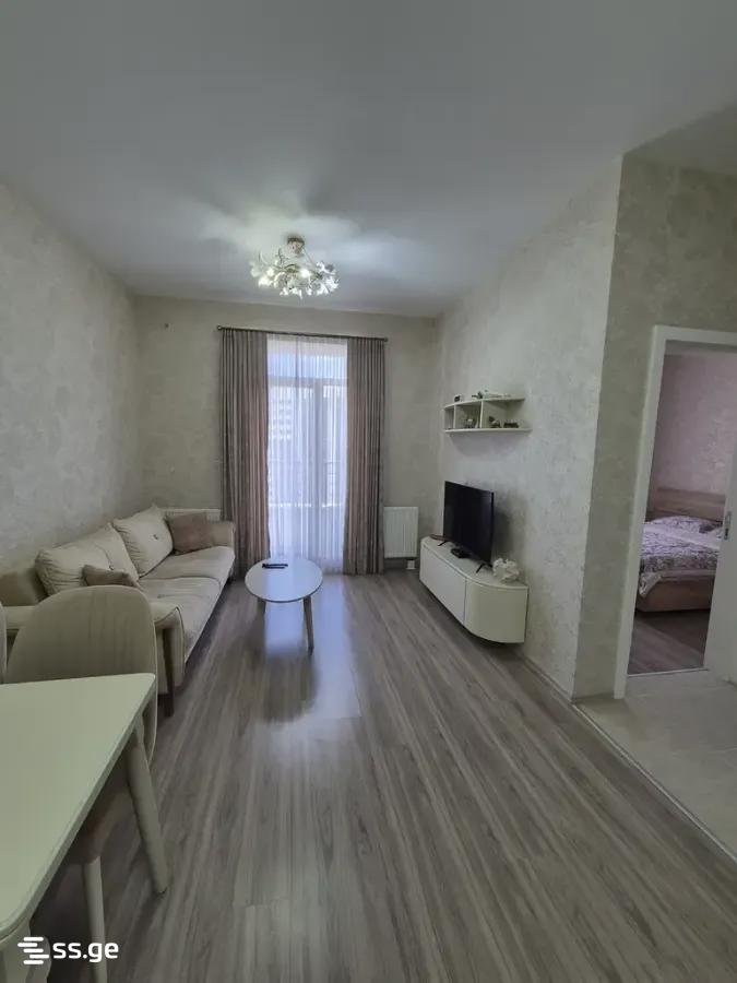 Bob walsh st. - 2 rooms