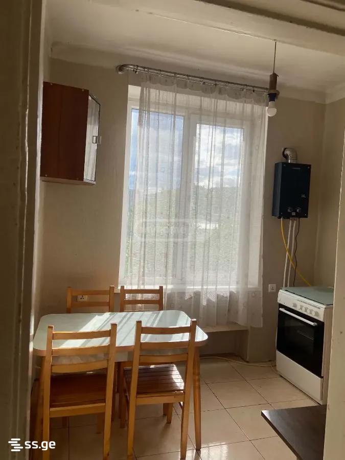 a.wereTlis avenue 0 - 1 rooms