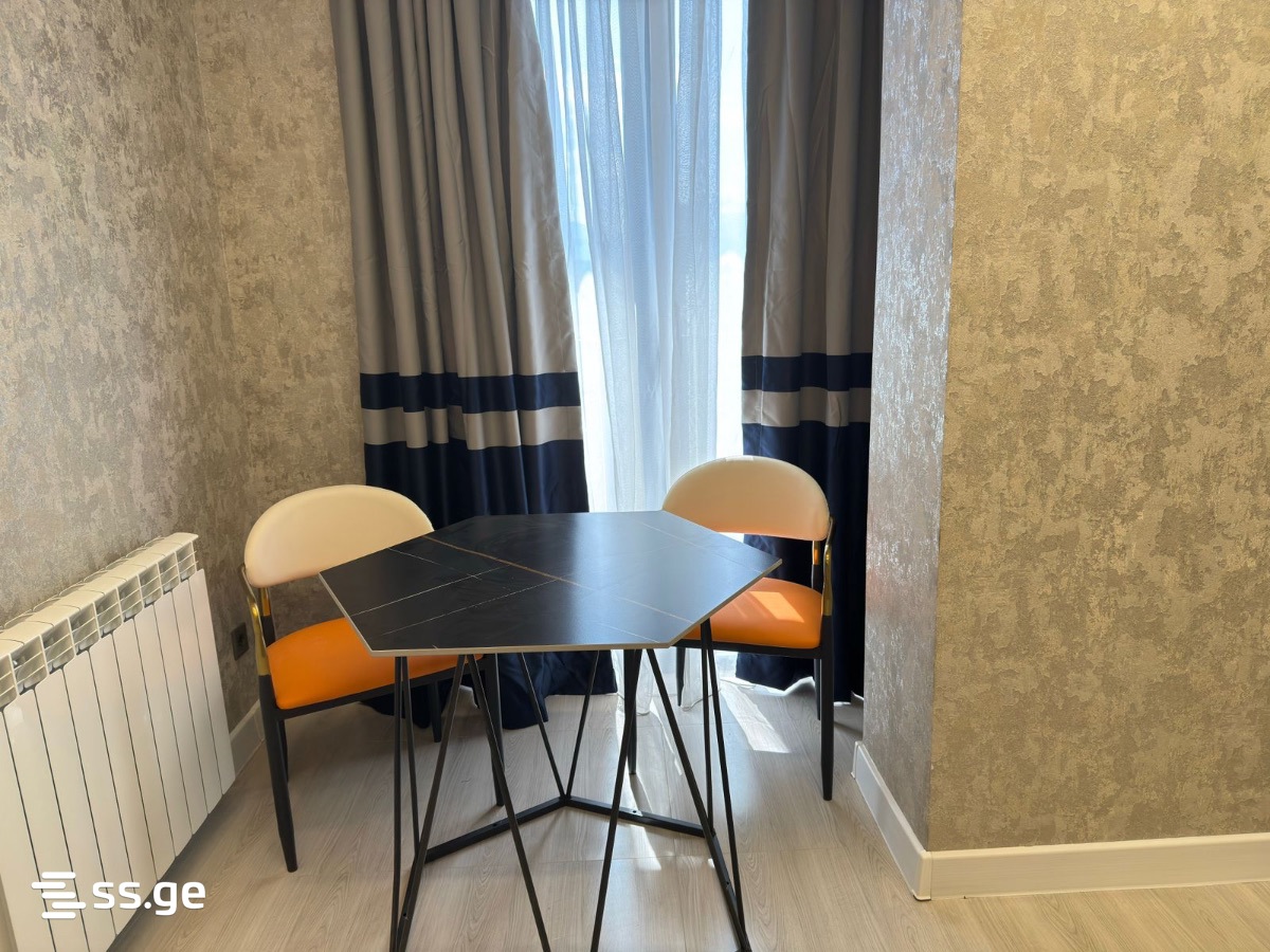 R. Nizharadze st. 19 - 1 rooms