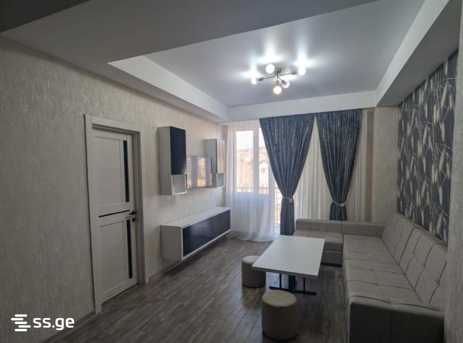 chkondideli st. 28 - 3 rooms
