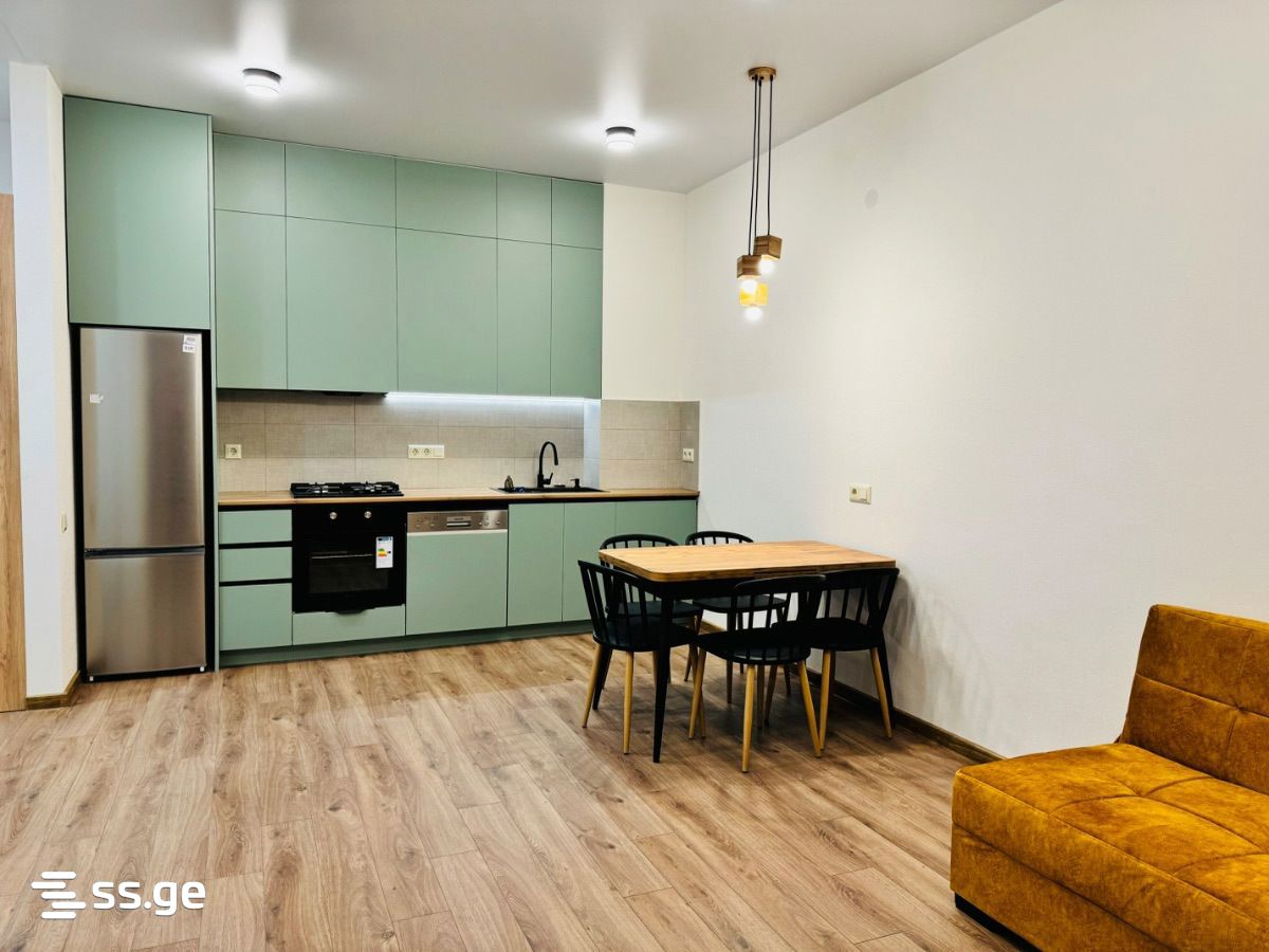 mindeli st. 4ე - 3 rooms