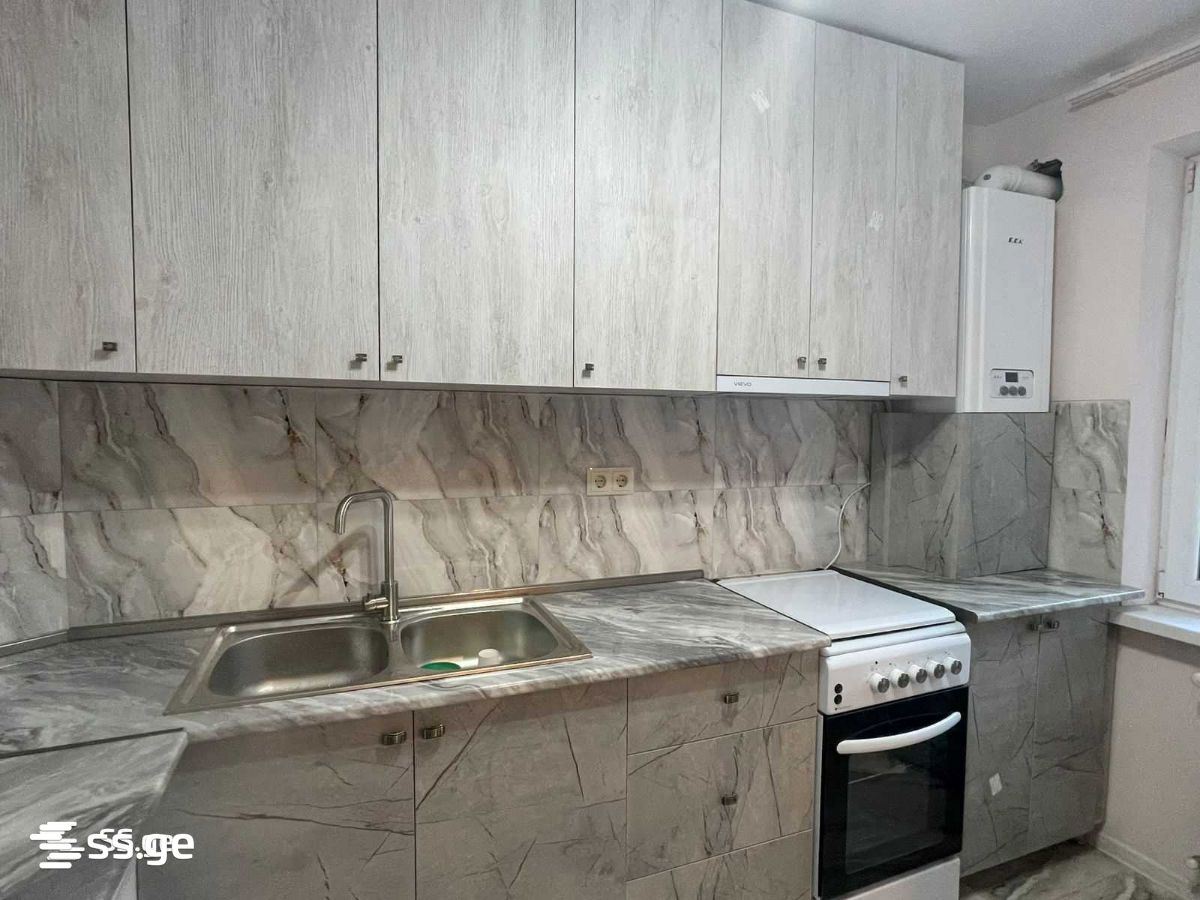 Beri Gabriel Salosi Ave. - 3 rooms