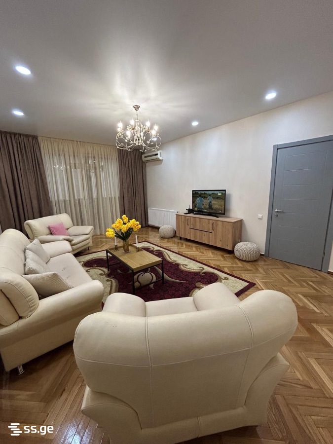 9 - 4 rooms