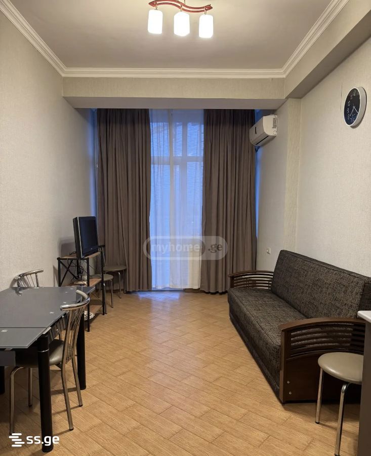 Kosmonavtebi coast - 2 rooms